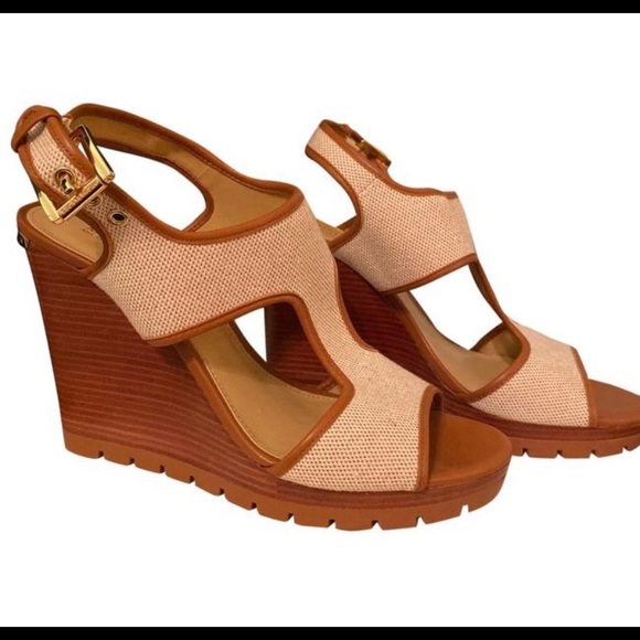 Micheal Kors Wedges - Picture 1 of 4